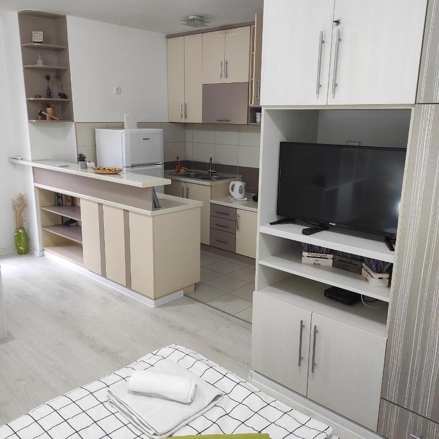 Apartman Jevrejska บันยาลูกา ภายนอก รูปภาพ
