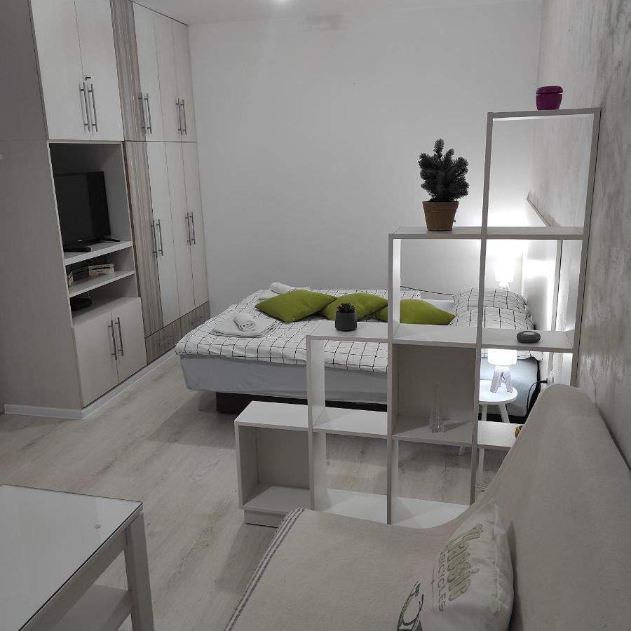 Apartman Jevrejska บันยาลูกา ภายนอก รูปภาพ
